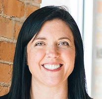 Portret van Sophie Hartwell, hoofd van het klantenservice team